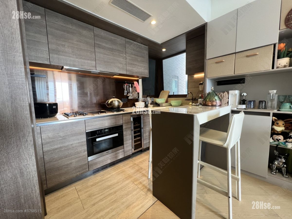 Lp10 Sell 3 Bedrooms 880 ft²