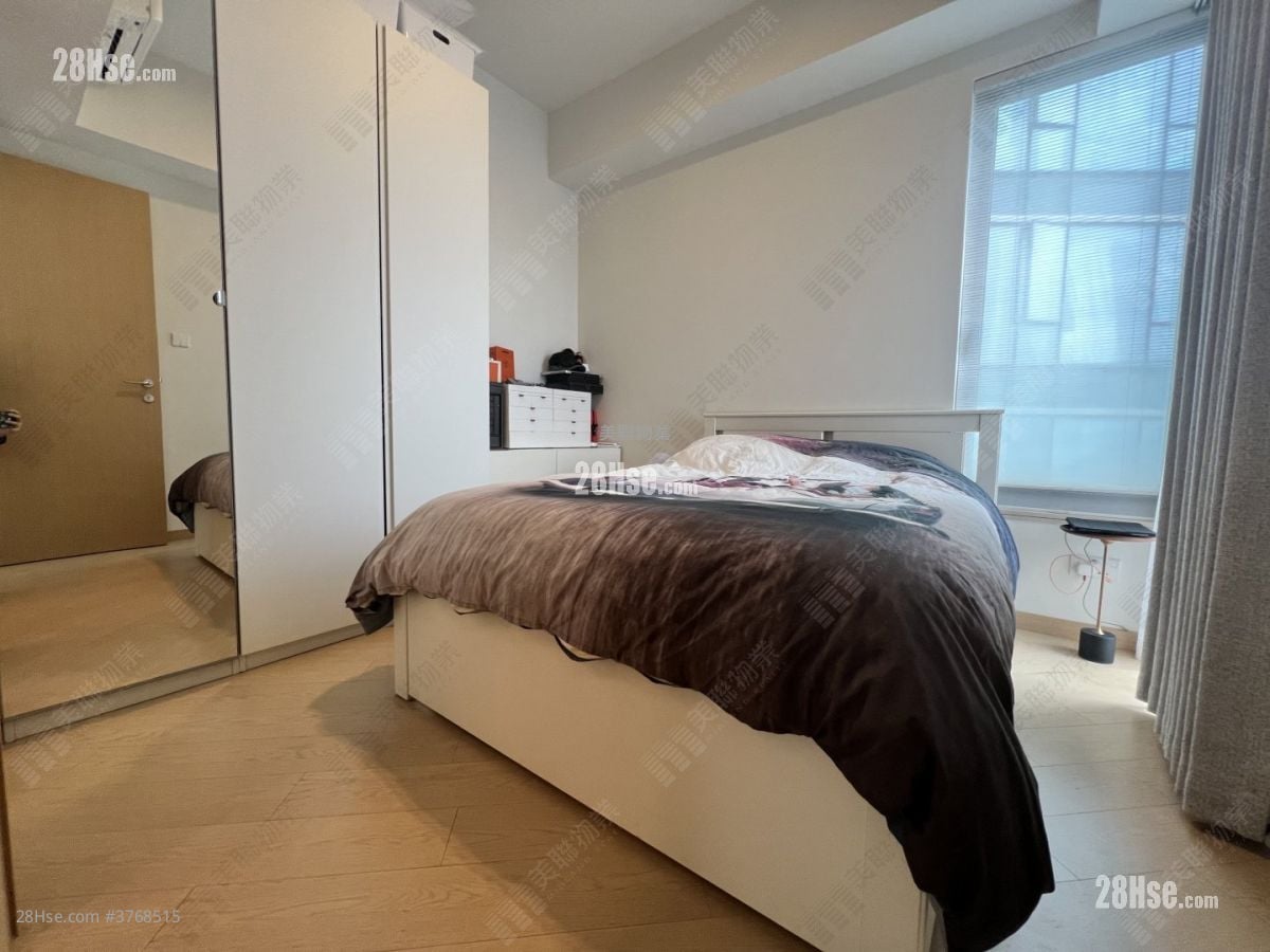 Lp10 Sell 3 Bedrooms 880 ft²