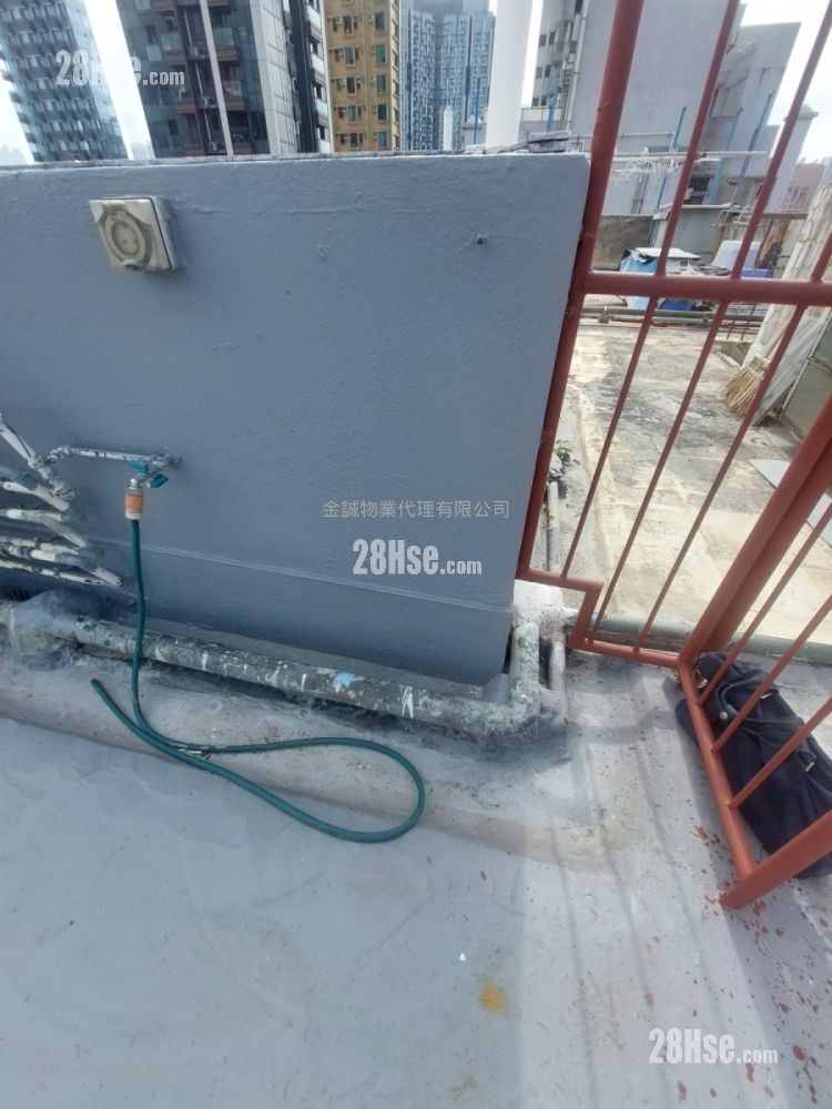 建安大厦 售盘 2 房 , 1 浴室 253 平方尺