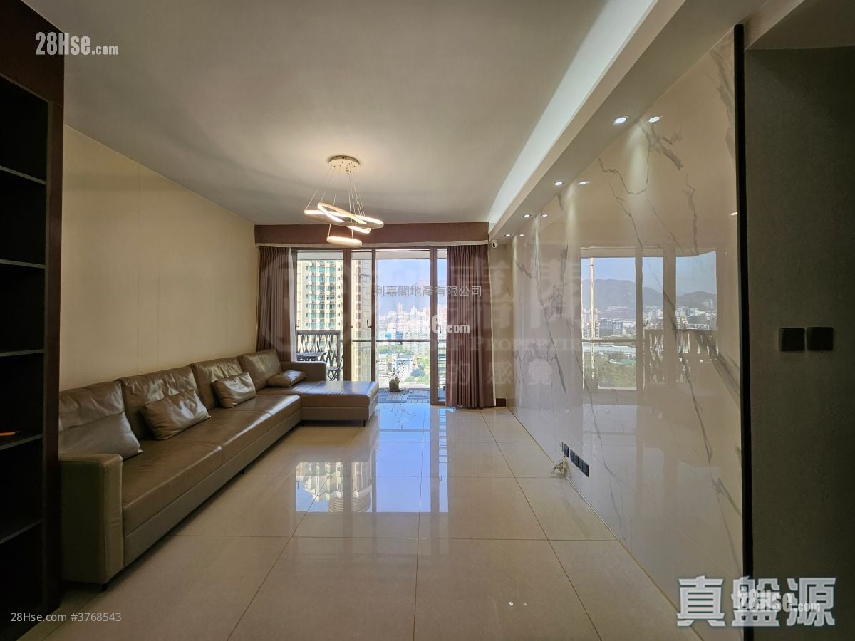 半山壹号 售盘 3 房 , 2 浴室 1,252 平方尺