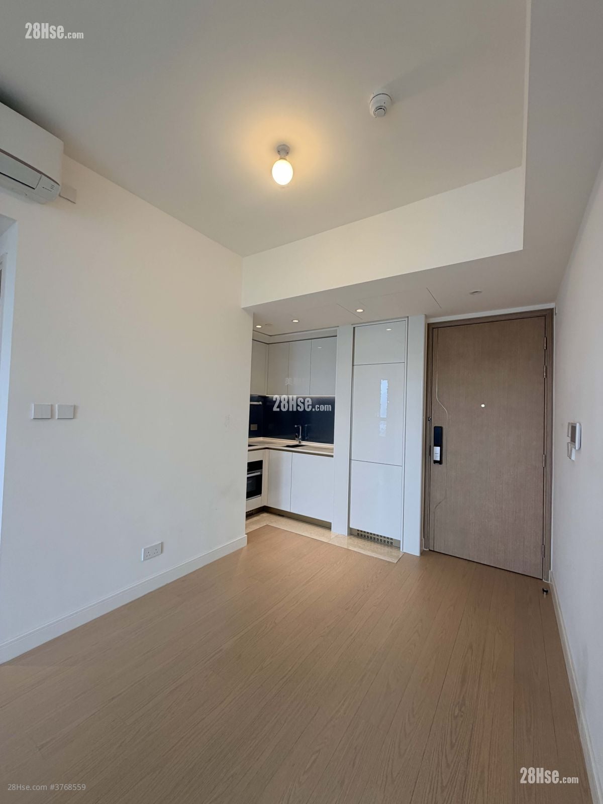 Monaco One 售盘 2 房 , 1 浴室 457 平方尺