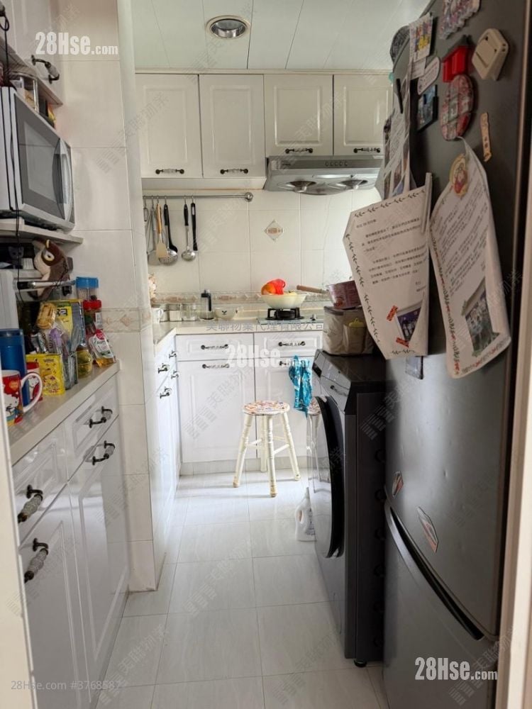 Yu Ming Court Sell 438 ft²