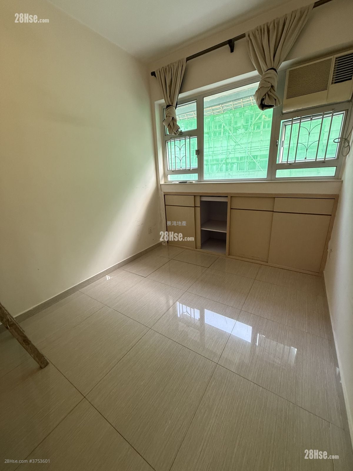 Man Wai Building Rental 2 Bedrooms , 1 Bathroom 510 ft²