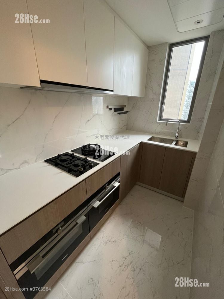 KOKO Hills 售盘 3 房 , 3 浴室 670 平方尺