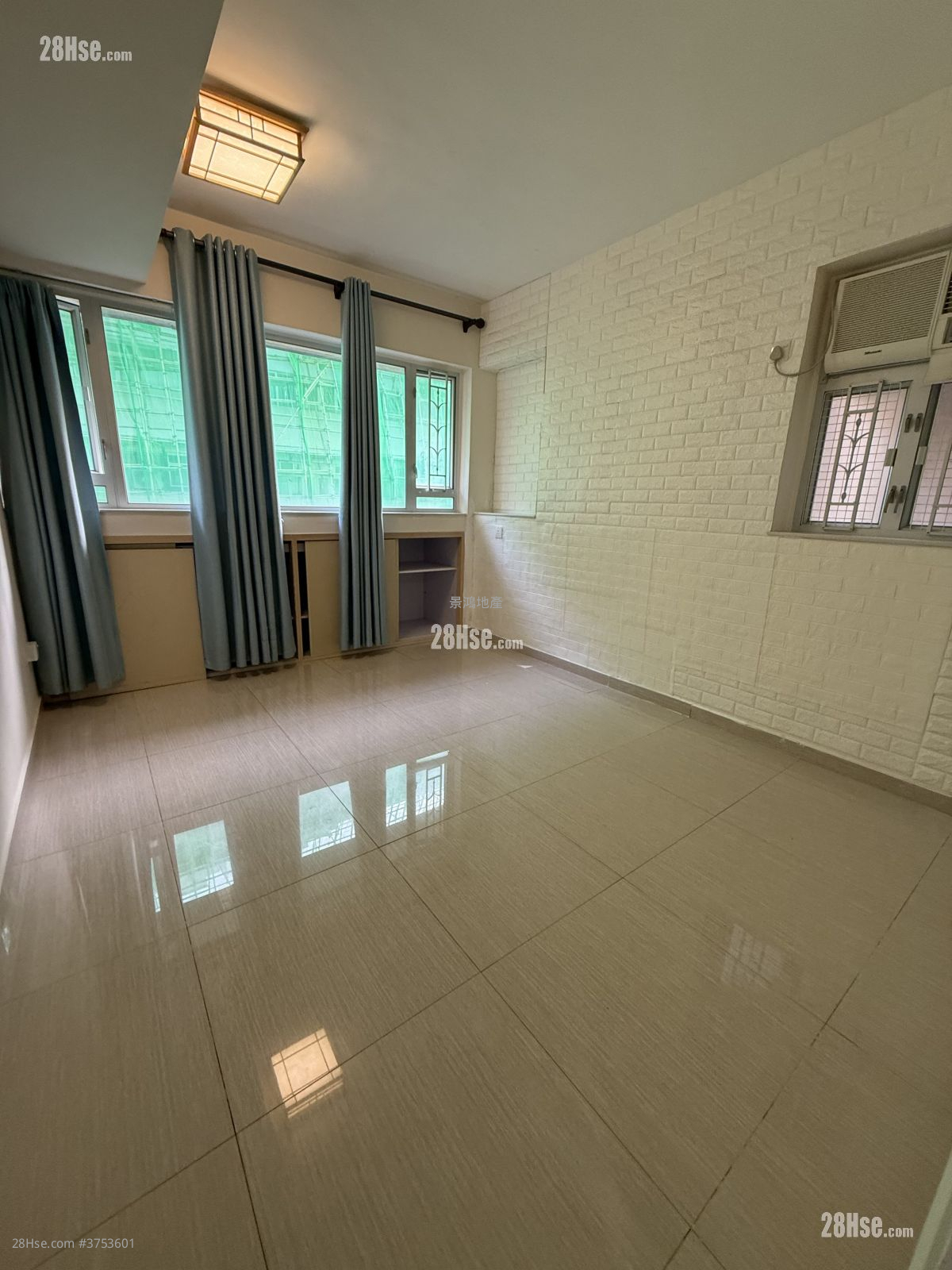 Man Wai Building Rental 2 Bedrooms , 1 Bathroom 510 ft²