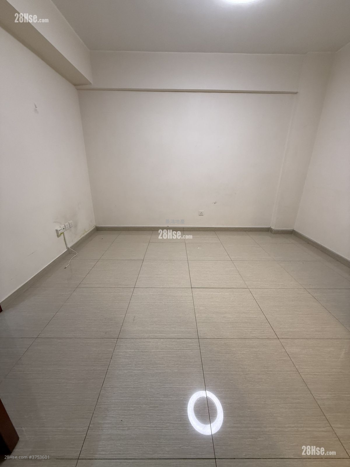 Man Wai Building Rental 2 Bedrooms , 1 Bathroom 510 ft²