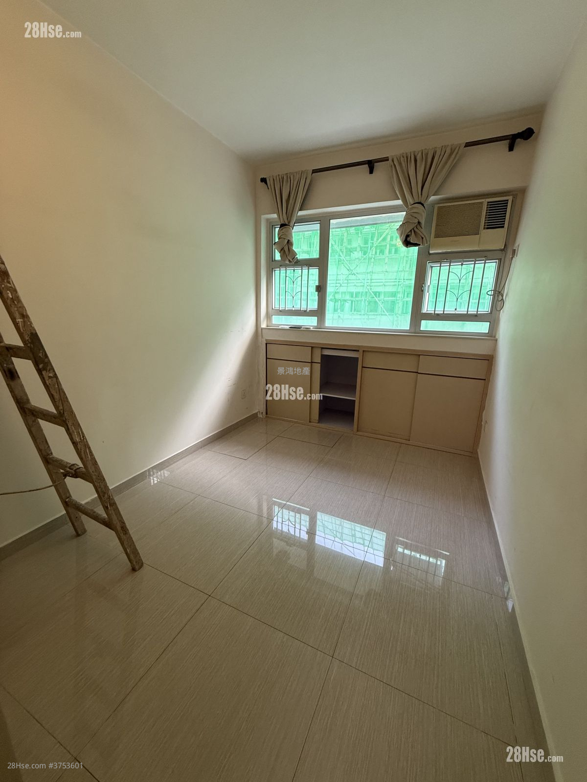 Man Wai Building Rental 2 Bedrooms , 1 Bathroom 510 ft²