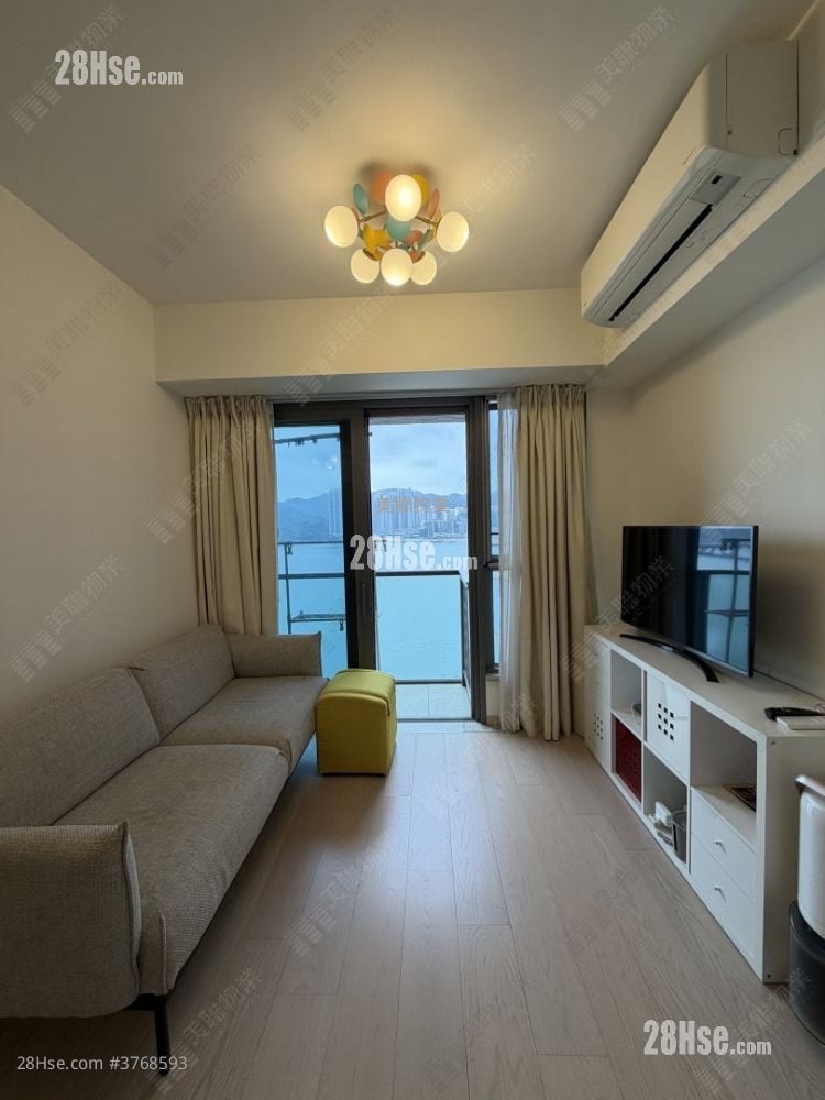 Sea To Sky Sell 3 Bedrooms 763 ft²