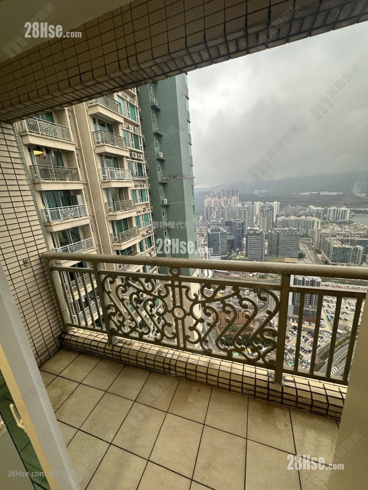 Metro Town Sell 2 Bedrooms , 1 Bathroom 476 ft²