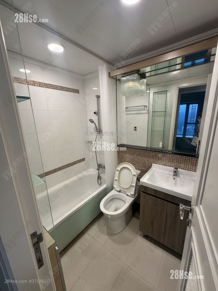 Metro Town Sell 2 Bedrooms , 1 Bathroom 476 ft²