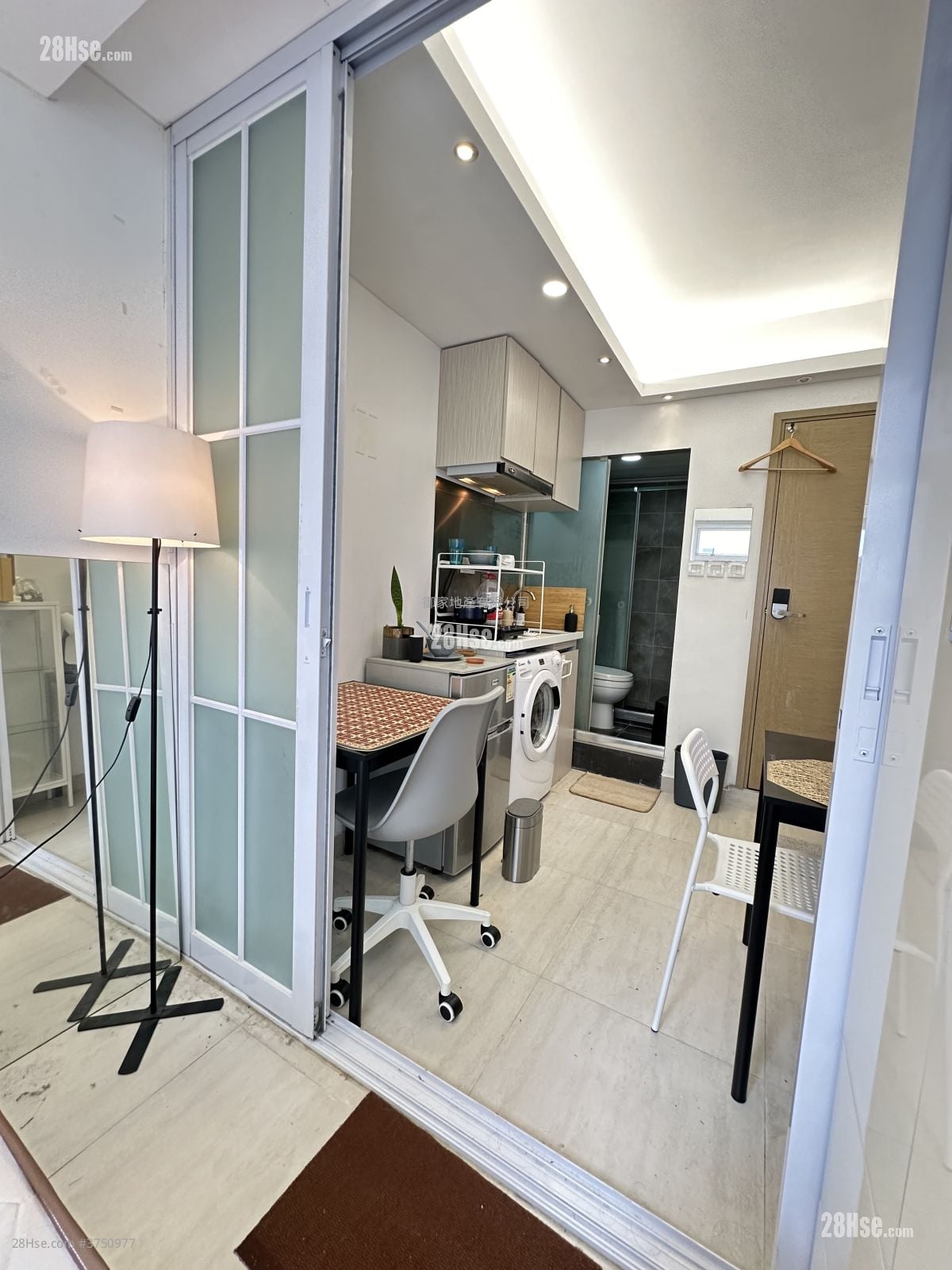 161 Wing Lok Street Rental 1 Bedroom , 1 Bathroom 170 ft²