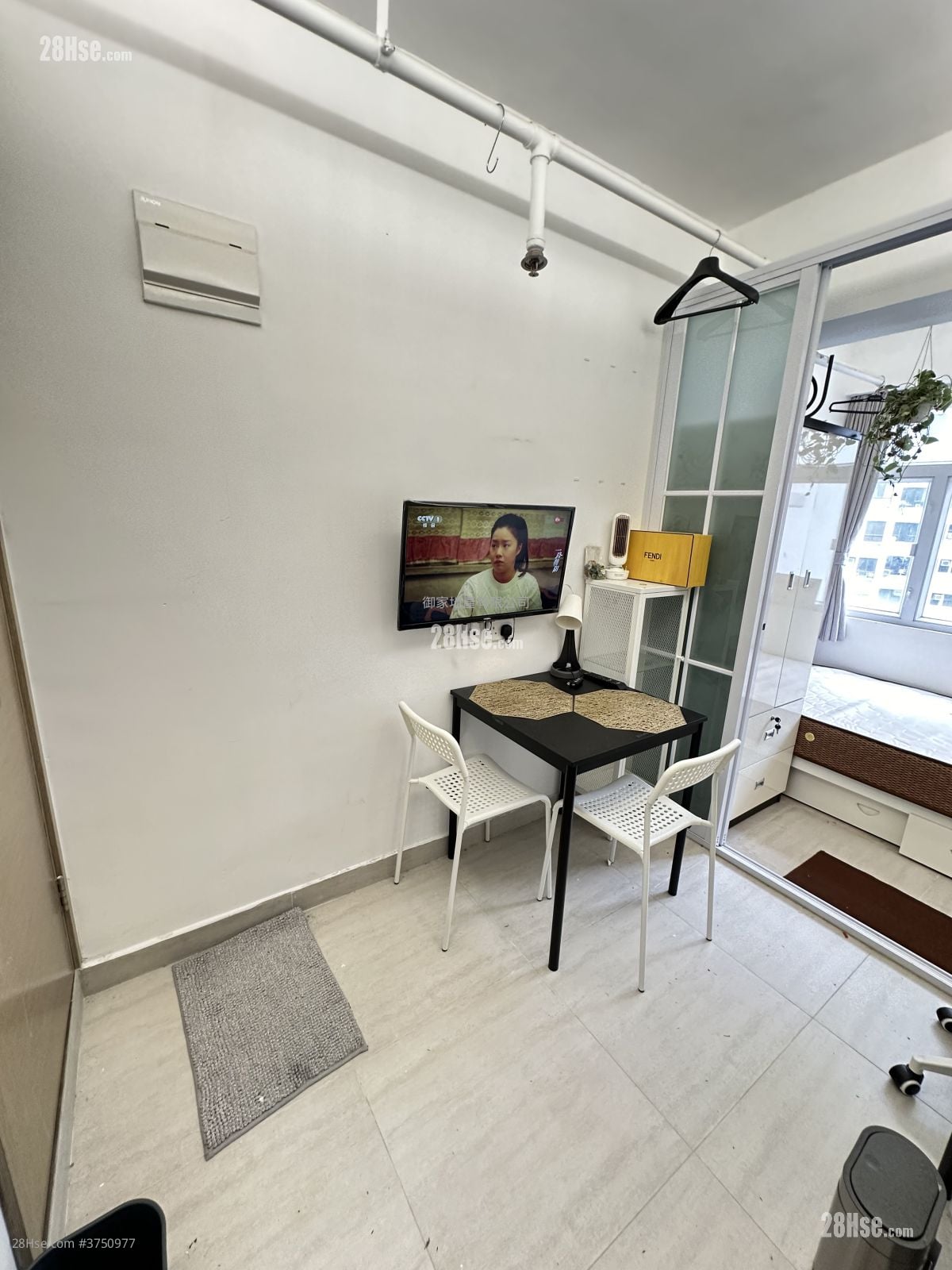 161 Wing Lok Street Rental 1 Bedroom , 1 Bathroom 170 ft²