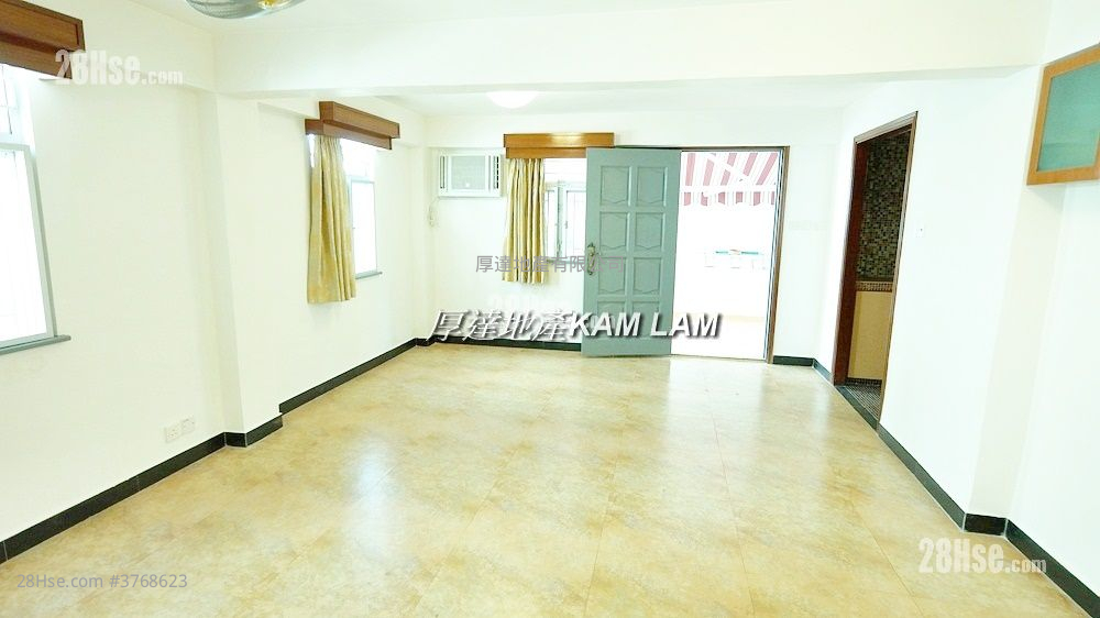 Village Sell 2 Bedrooms , 2 Bathrooms 700 ft²