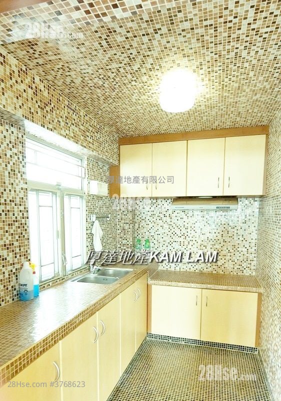 Village Sell 2 Bedrooms , 2 Bathrooms 700 ft²