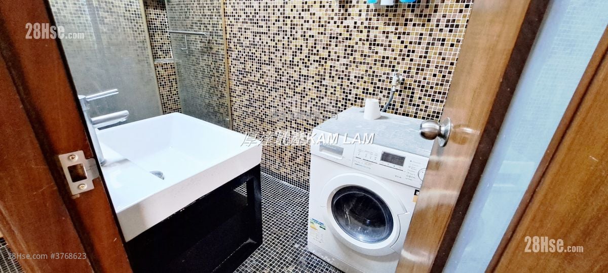 Village Sell 2 Bedrooms , 2 Bathrooms 700 ft²