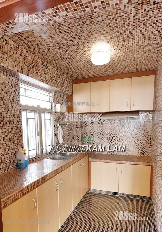 Village Sell 2 Bedrooms , 2 Bathrooms 700 ft²