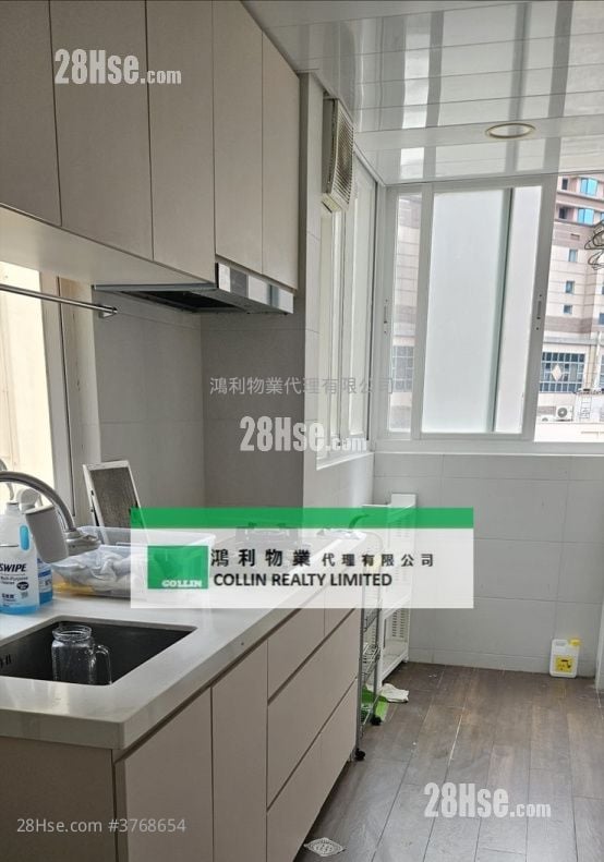 Springfield Court Sell 3 Bedrooms , 2 Bathrooms 647 ft²