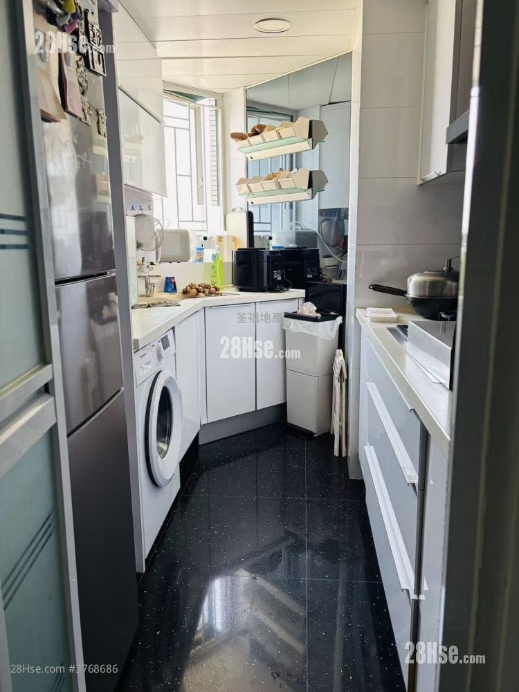 名城 售盘 3 房 , 3 浴室 843 平方尺