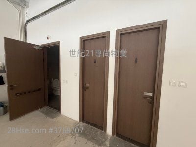英皇道383-385号 租盘 3 厕所