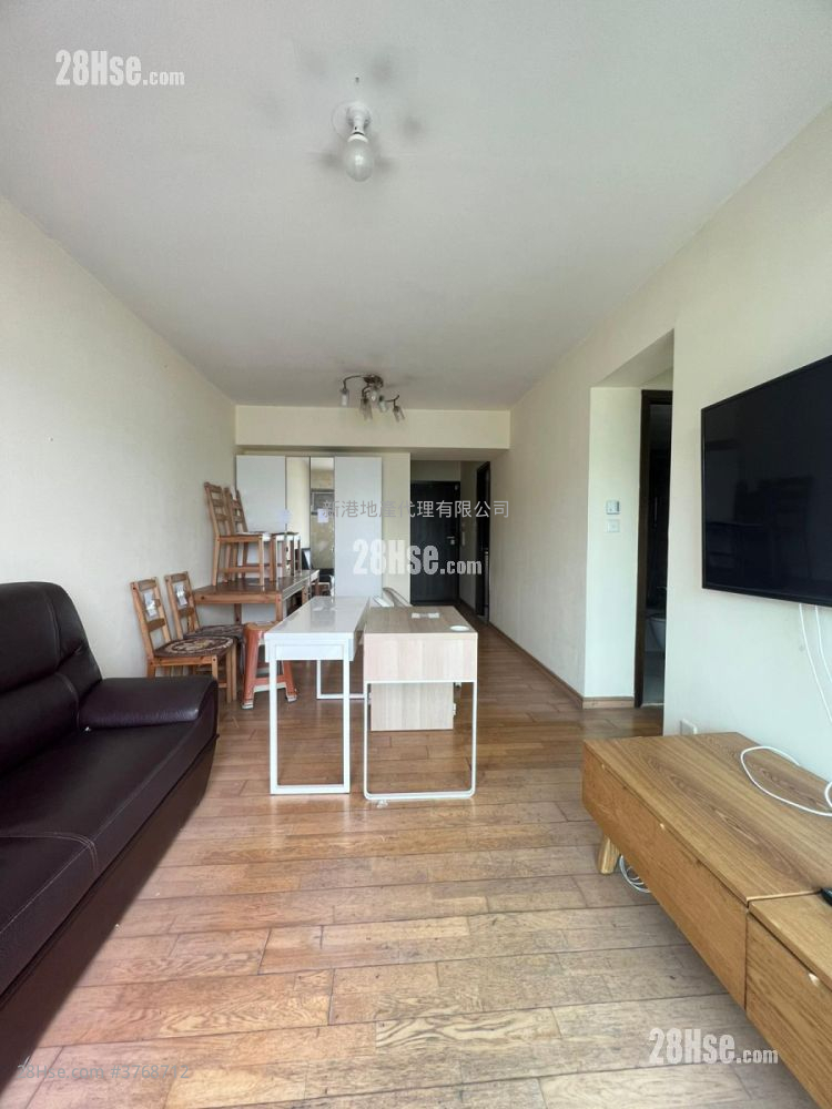 Grand Waterfront Sell 3 Bedrooms , 1 Bathroom 546 ft²