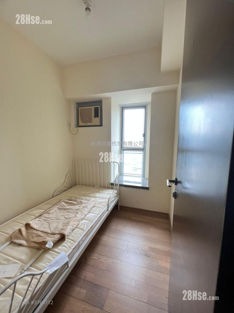 Grand Waterfront Sell 3 Bedrooms , 1 Bathroom 546 ft²