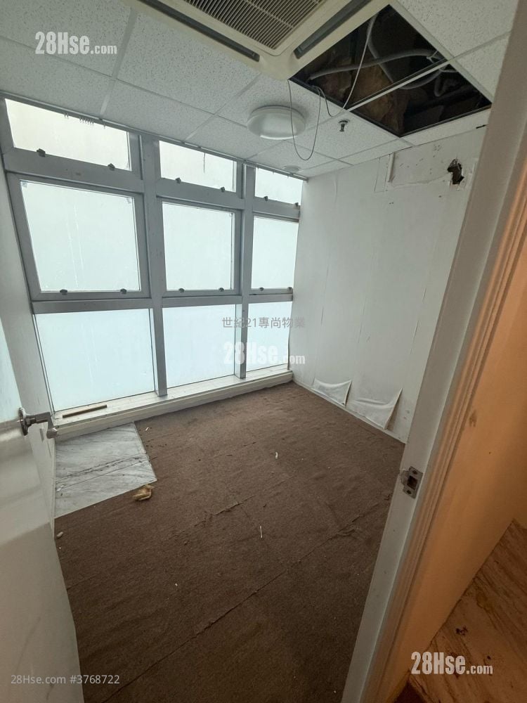 Entrepot Centre Rental 5+ Bedrooms , 3 Toilets