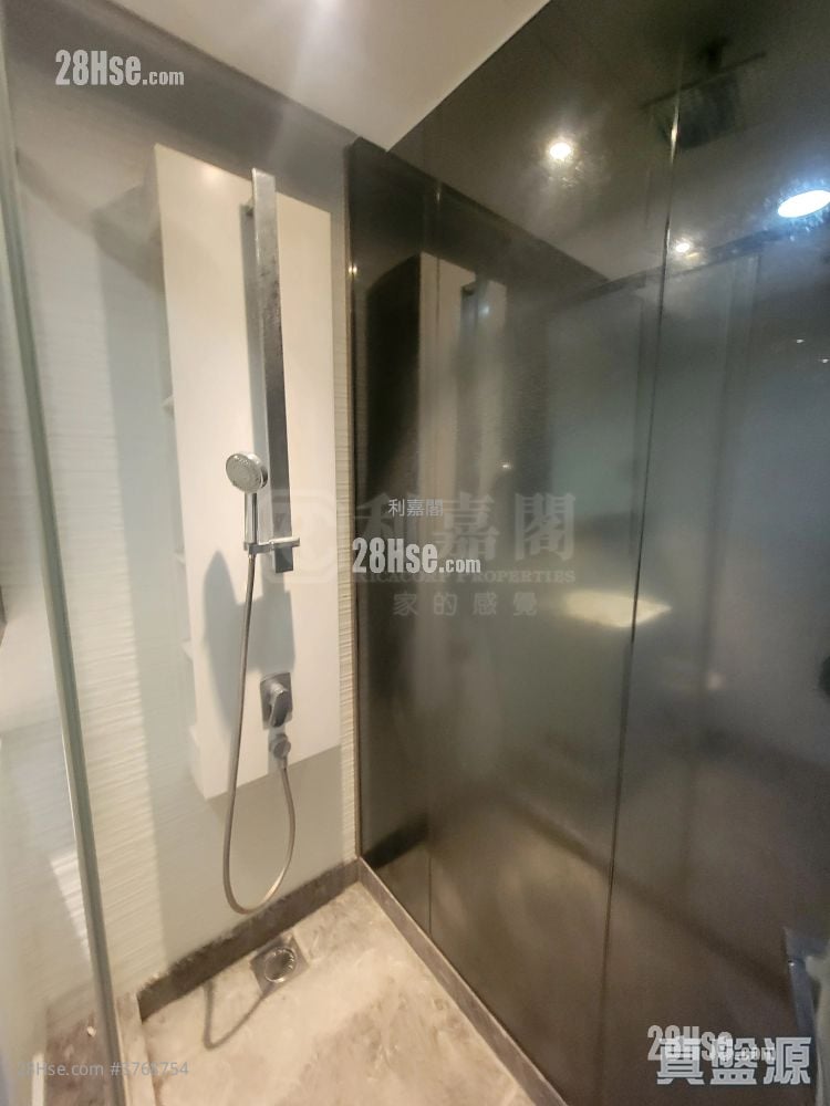 Lime Stardom Sell 1 Bedroom , 1 Bathroom 386 ft²