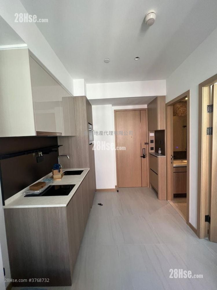 The Grands Sell 1 Bedroom , 1 Bathroom 259 ft²