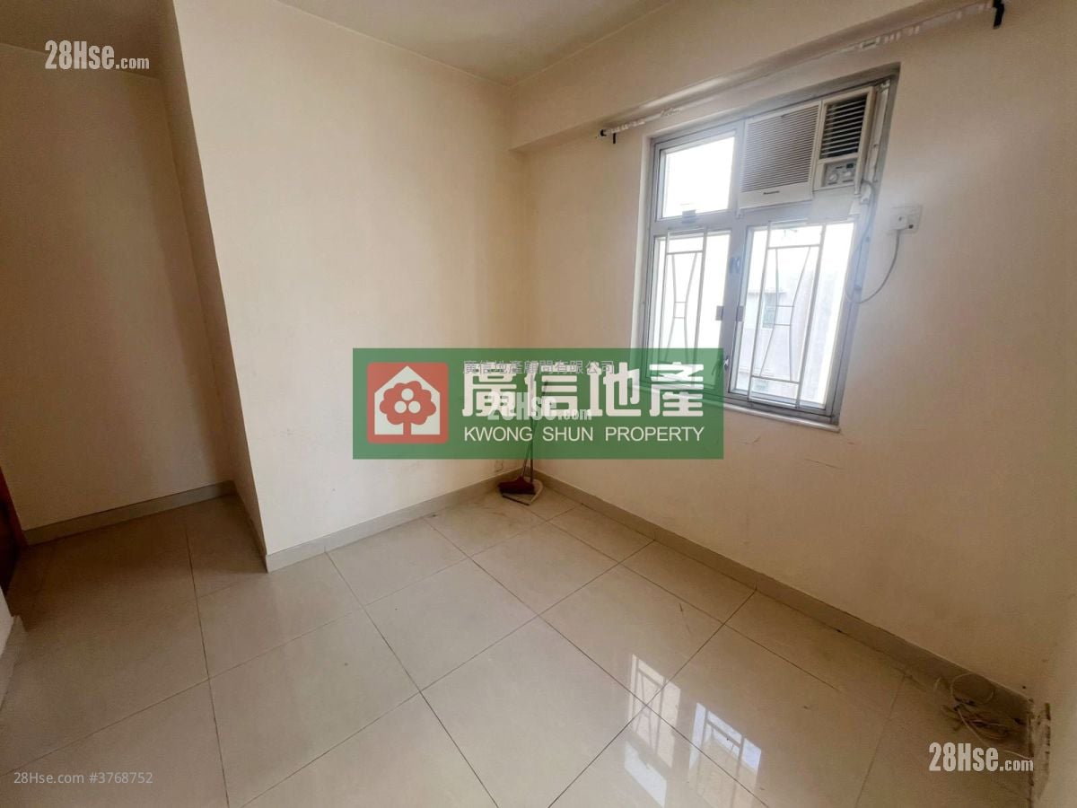 Wai Ching Mansion Sell 2 Bedrooms , 1 Bathroom 285 ft²