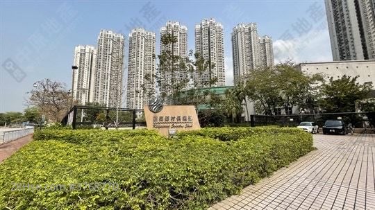 Kingswood Villas Sell 3 Bedrooms 635 ft²