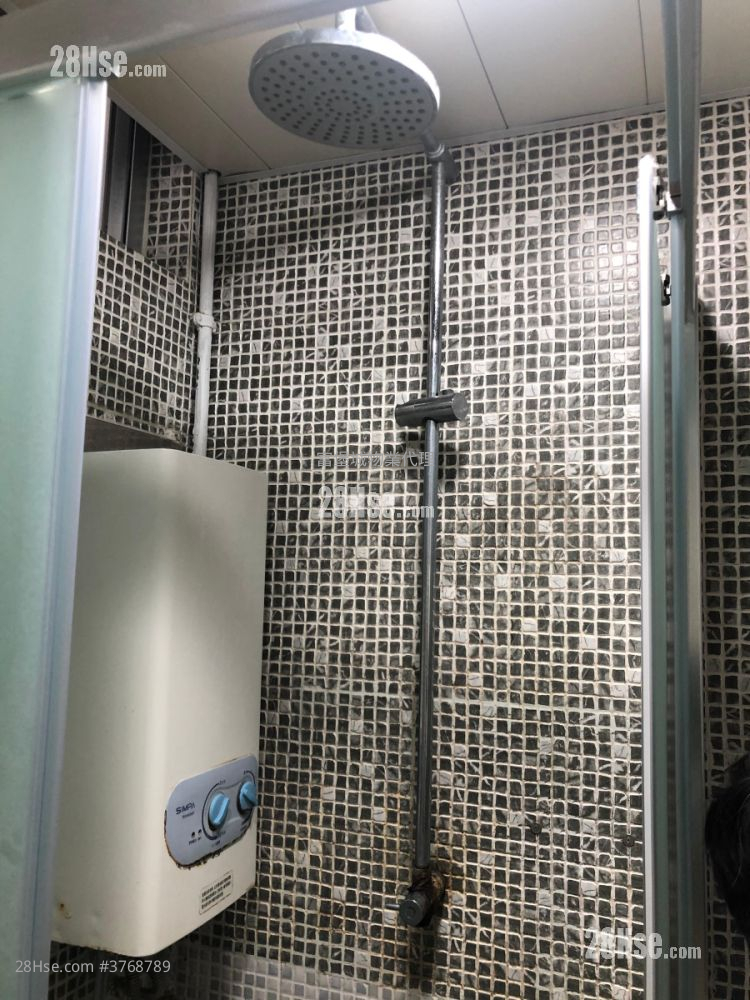 Kwong Lam Court Sell 1 Bedroom , 1 Bathroom 376 ft²