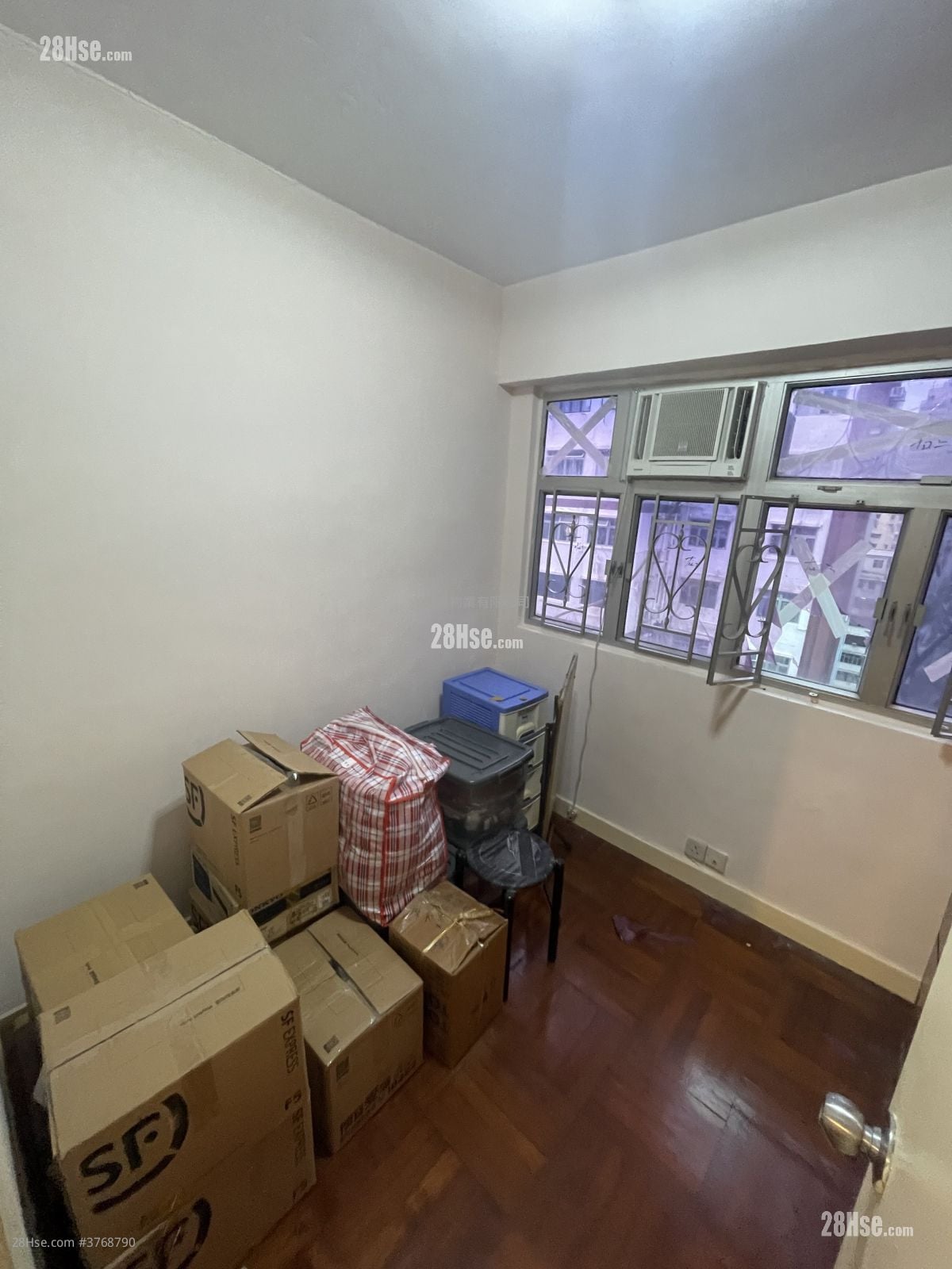 崇义楼 售盘 3 房 , 1 浴室 443 平方尺