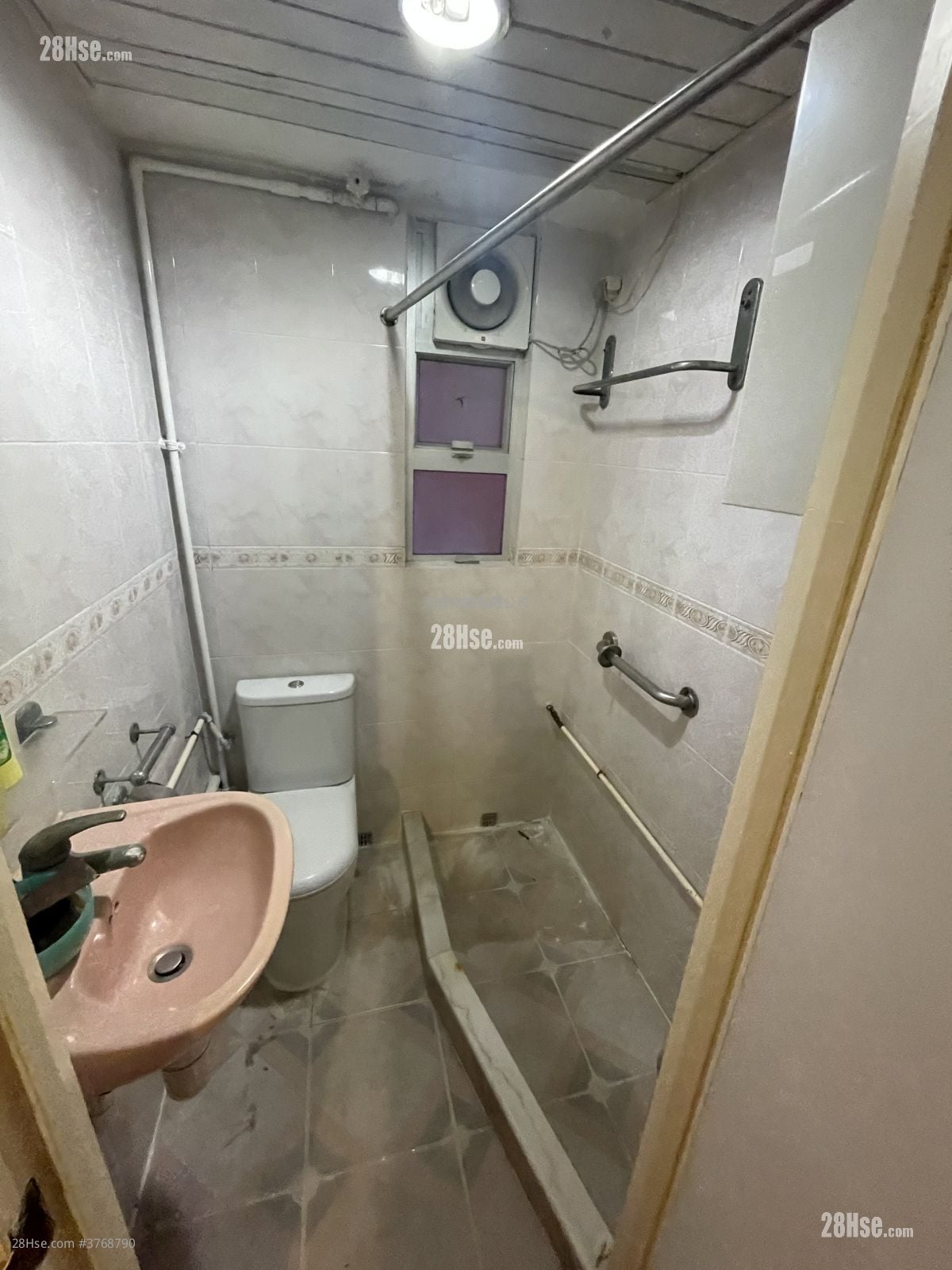 崇义楼 售盘 3 房 , 1 浴室 443 平方尺