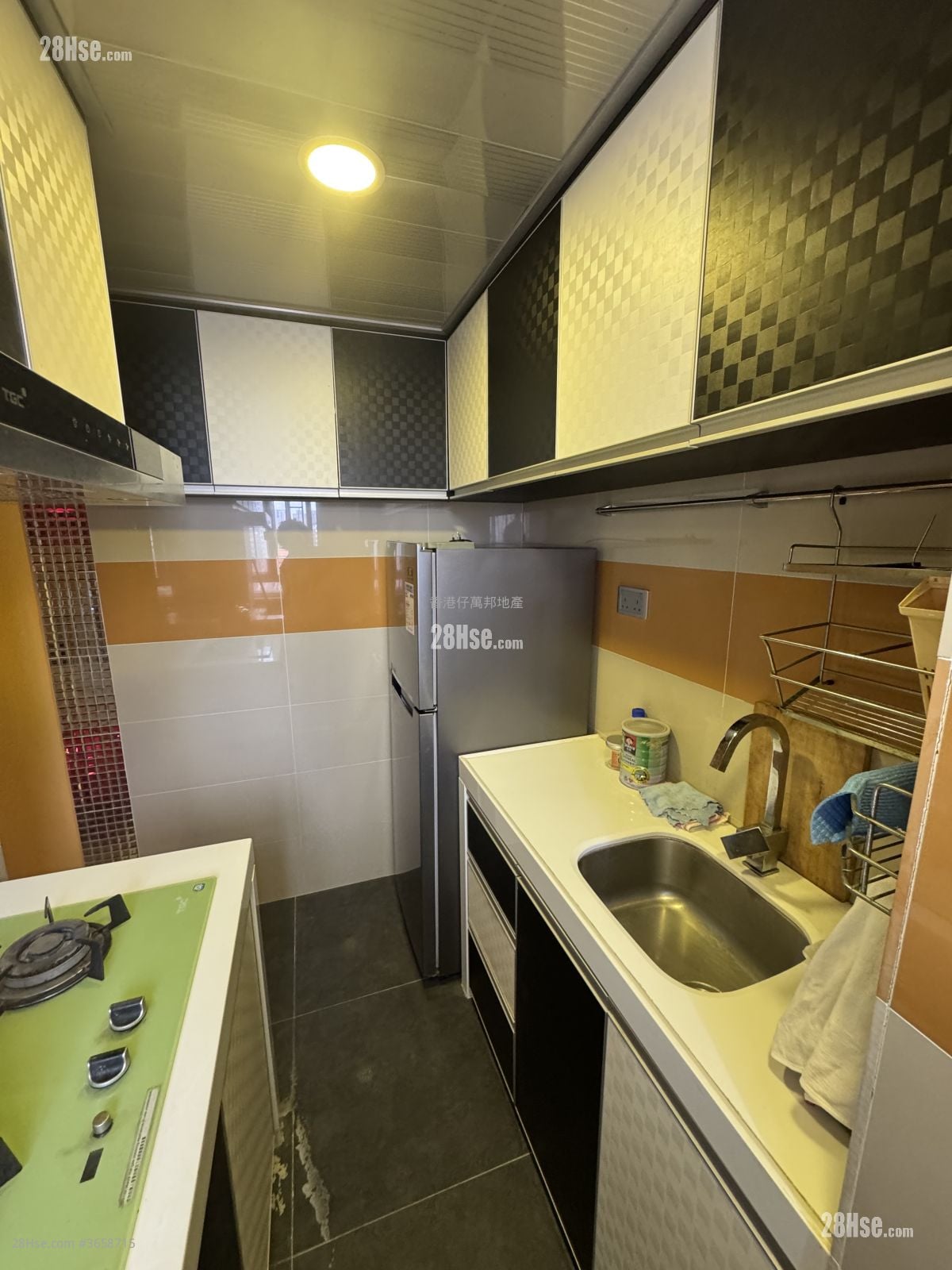 鸿福苑 售盘 2 房 407 平方尺