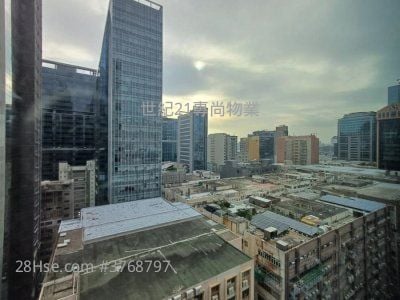 万有引力 租盘 1 厕所