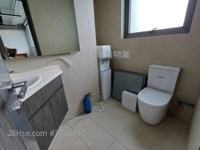 万有引力 租盘 1 厕所