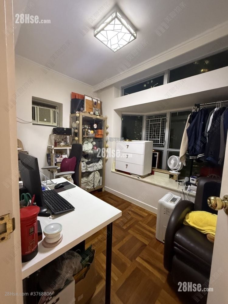 The Pinnacle Sell 3 Bedrooms 614 ft²