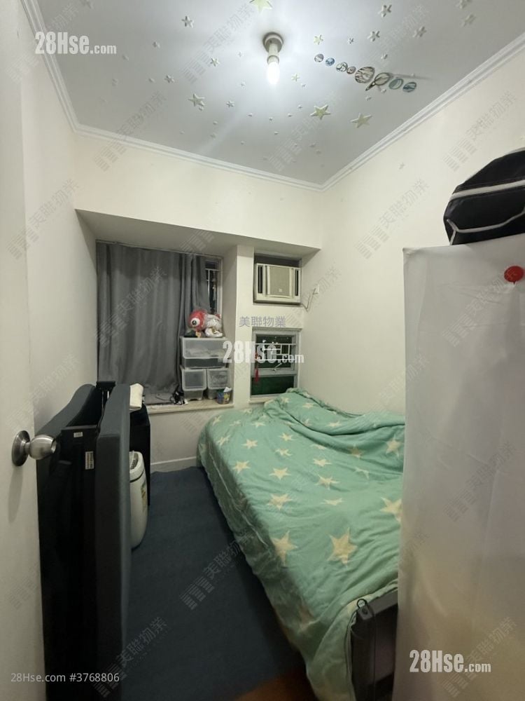 The Pinnacle Sell 3 Bedrooms 614 ft²