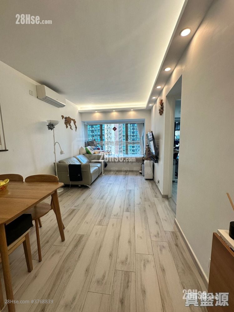 Park Central Sell 2 Bedrooms 465 ft²