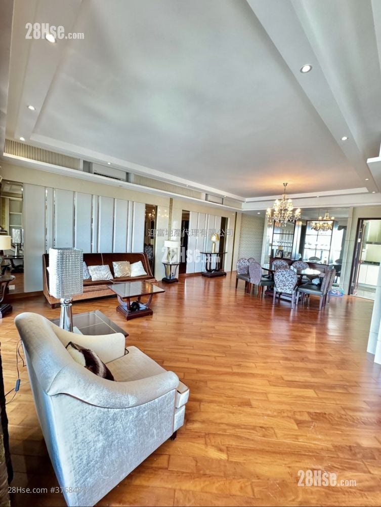 御龙山 租盘 4 房 , 3 浴室 1,847 平方尺