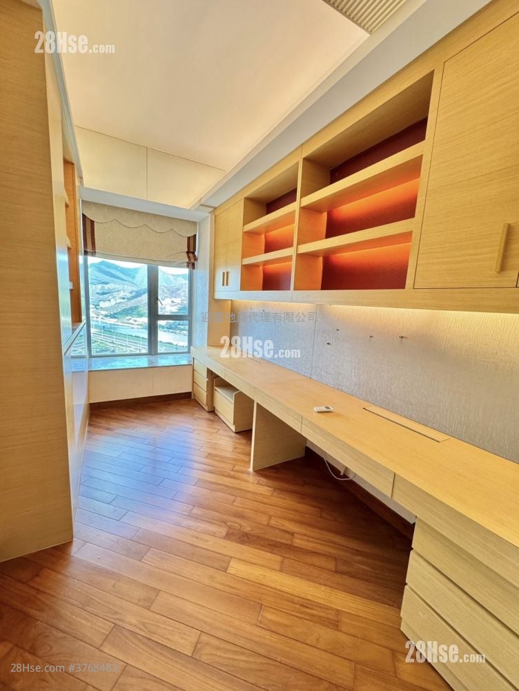 御龙山 租盘 4 房 , 3 浴室 1,847 平方尺