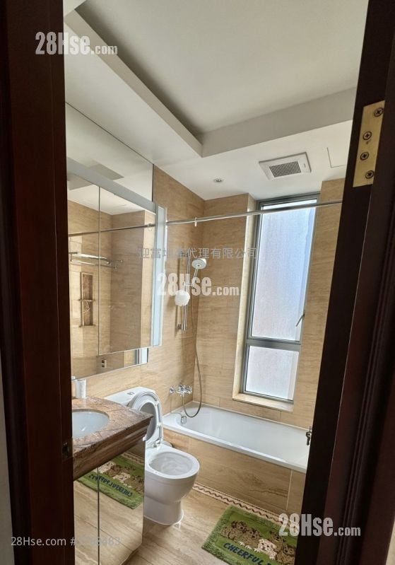 御龙山 租盘 4 房 , 3 浴室 1,847 平方尺