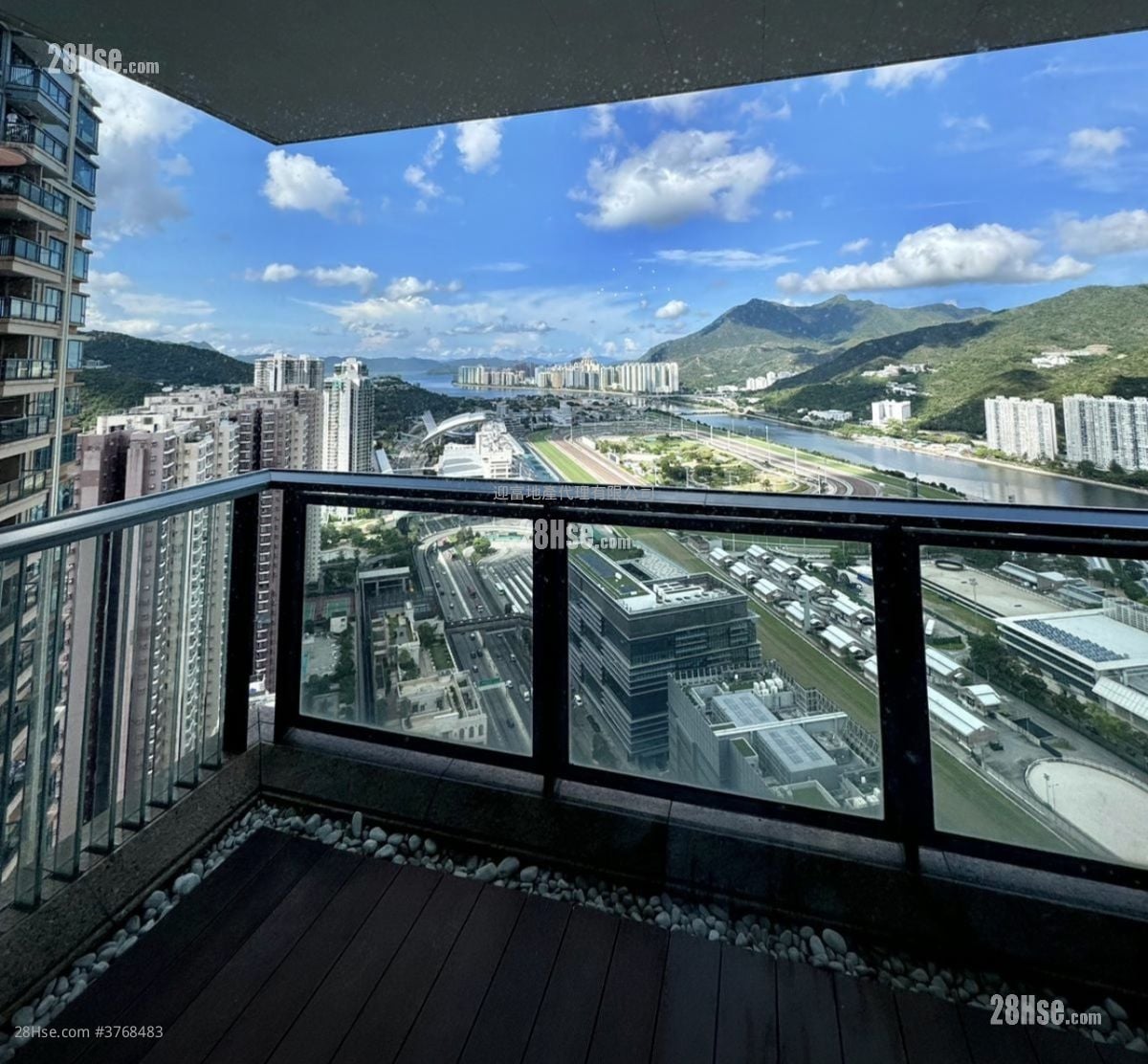 御龙山 租盘 4 房 , 3 浴室 1,847 平方尺