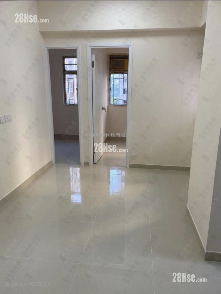 Lion Building Sell 2 Bedrooms , 1 Bathroom 327 ft²