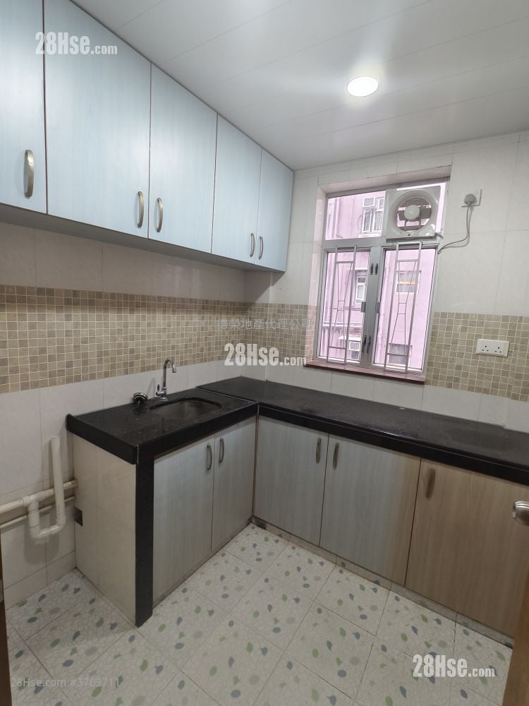 Chinese Mansion Rental 2 Bedrooms , 1 Bathroom 504 ft²
