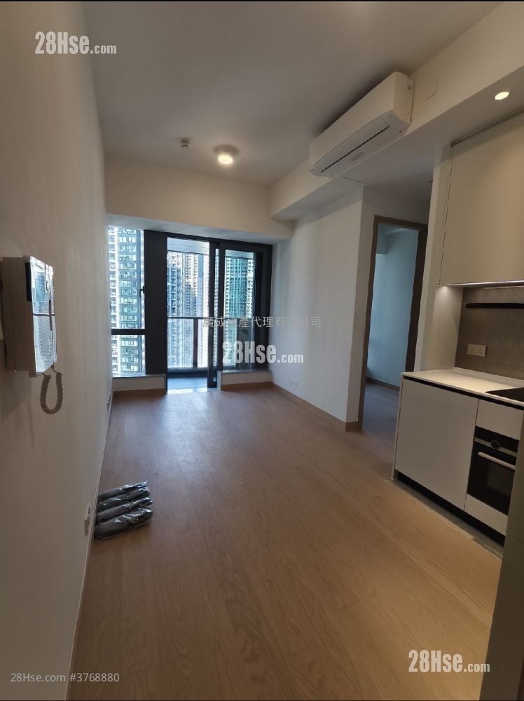 Park Seasons Rental 2 Bedrooms , 1 Bathroom 436 ft²