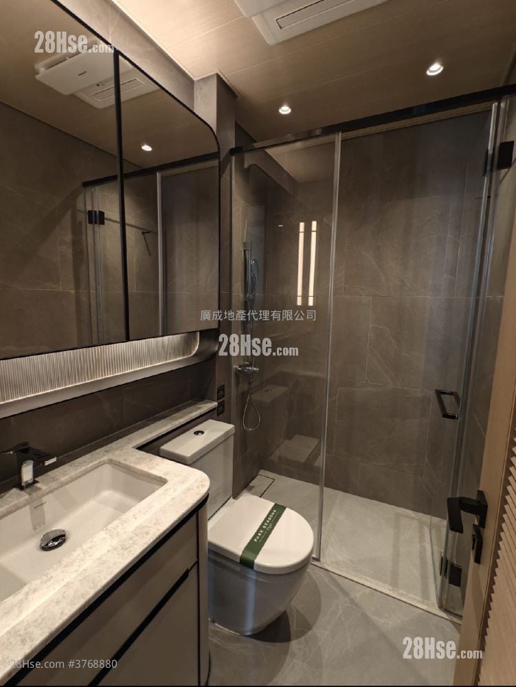 Park Seasons Rental 2 Bedrooms , 1 Bathroom 436 ft²