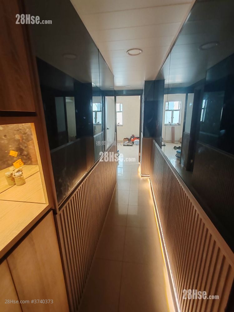 华丽大厦 租盘 开放式间隔 , 1 浴室 200 平方尺