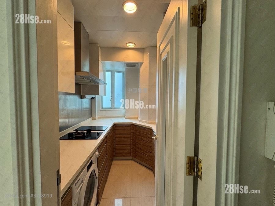 致蓝天 售盘 3 房 819 平方尺