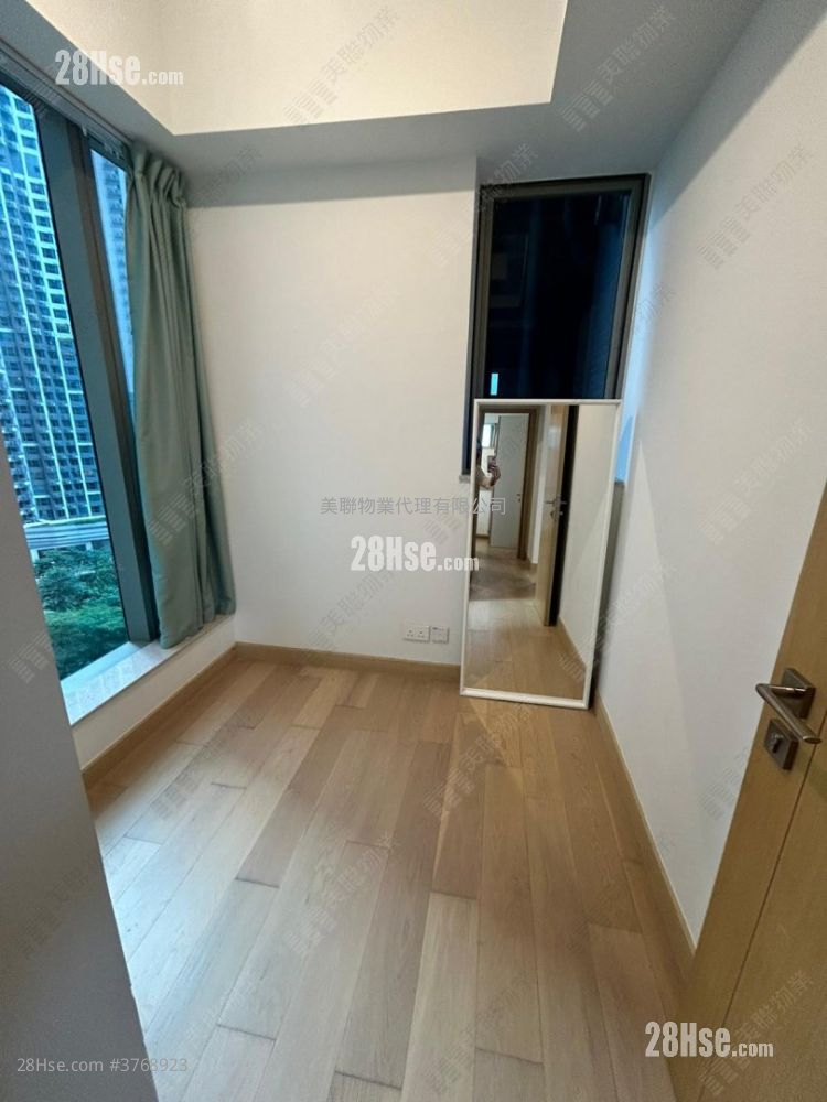 Marini Sell 2 Bedrooms , 1 Bathroom 598 ft²